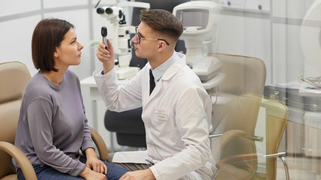 Creating the Perfect Eye Care Environment: A Comprehensive Buying Guide for Ophthalmic Furniture
