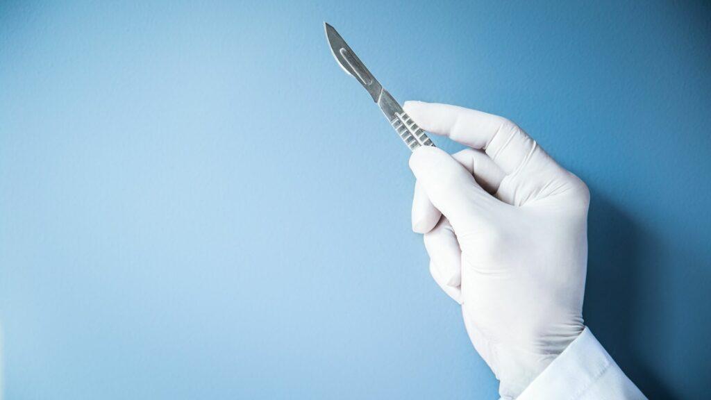 The Surgeon’s Arsenal: A Comprehensive Scalpel Buying Guide for Optimal Performance